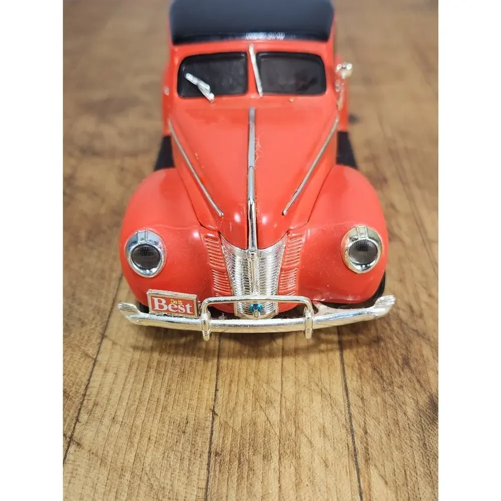 ERTL 1940 Ford Woody Wagon Do It Best 1:25 Diecast Coin Bank Red Woodgrain